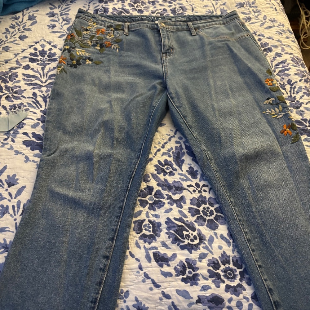 Cute fall embroidered jeans